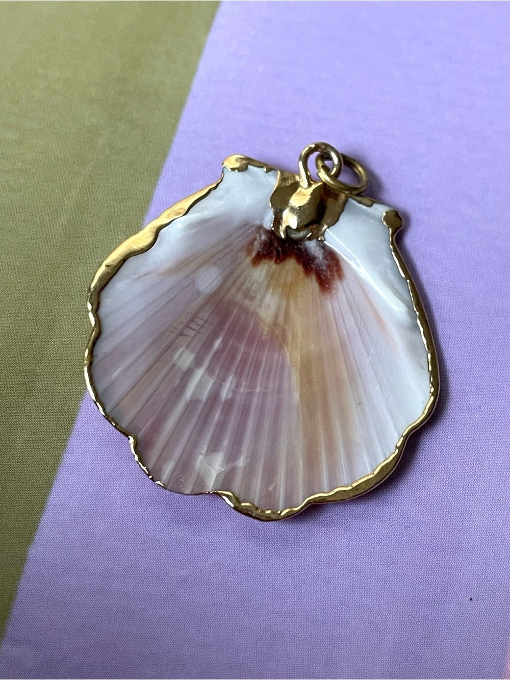 Vintage shell pendant w/ goldtone rim summer beach salt life - Picture 6 of 10